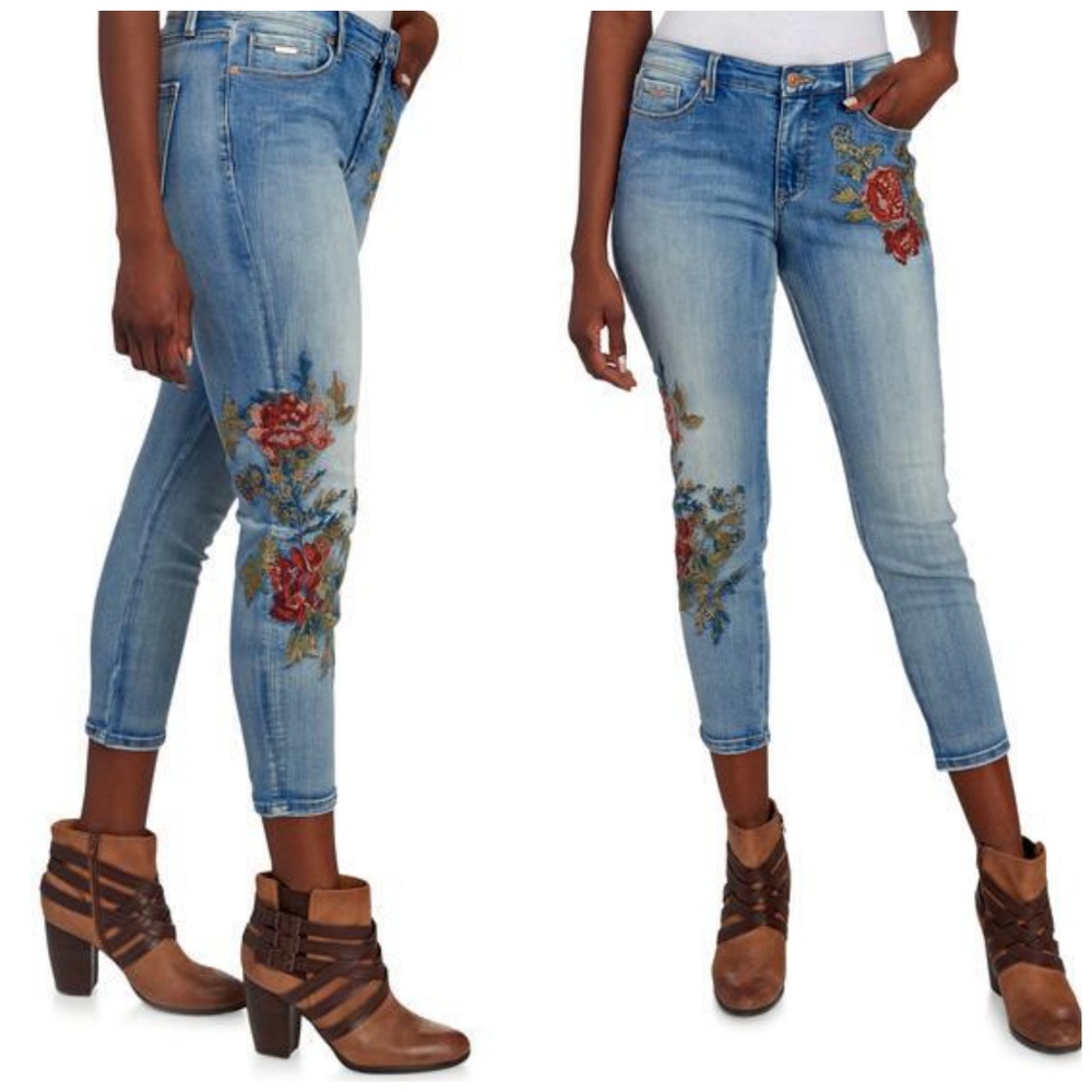 Nine West embroidered floral skinny cropped jeans